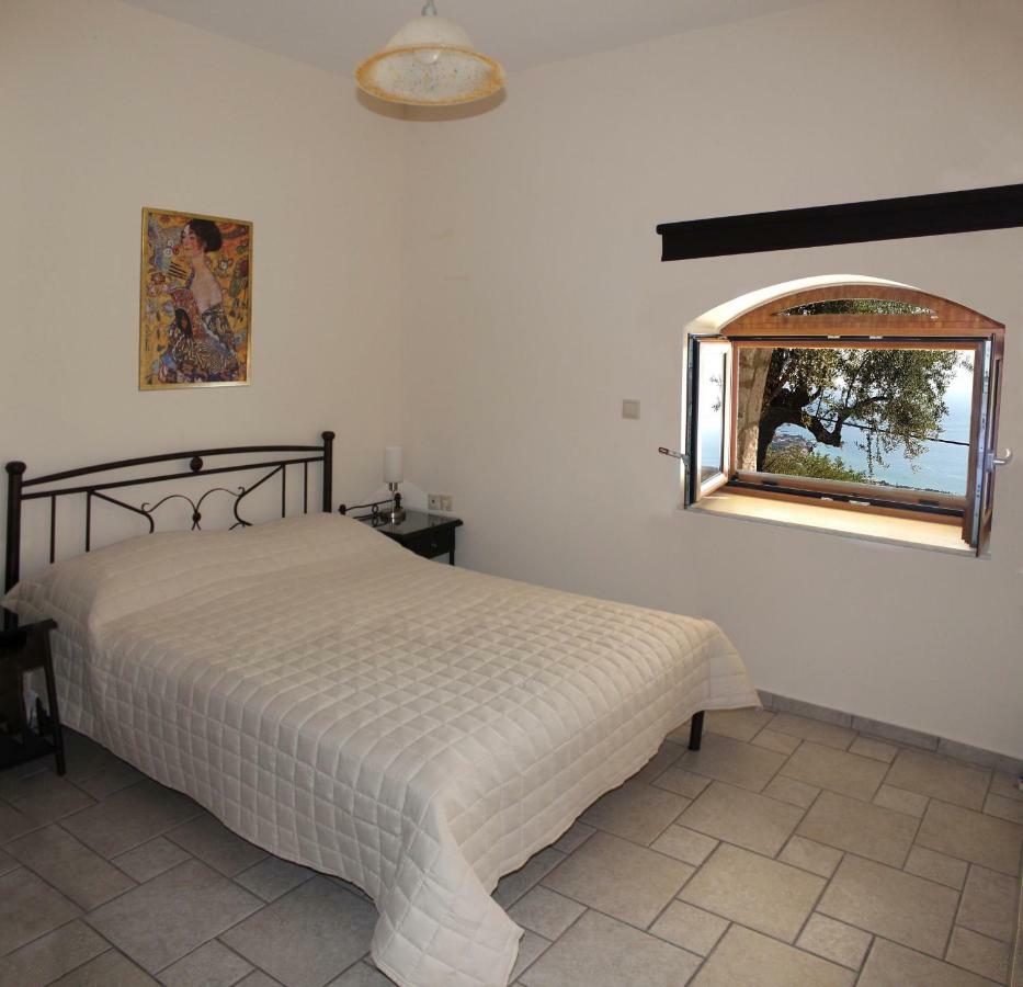 Olive Stonehouses Kalamata Bagian luar foto