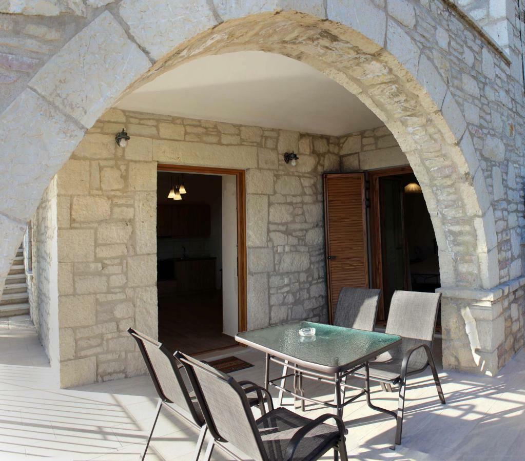 Olive Stonehouses Kalamata Bagian luar foto